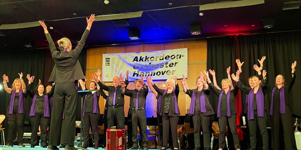 Frühjahrskonzert der Laatzen Gospel Singers mit dem Akkordeon-Orchester Hannover